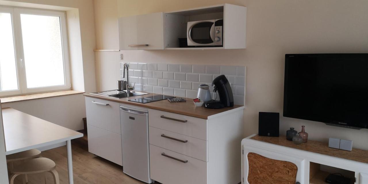 Comme A La Maison Clonas-sur-Vareze Exterior foto